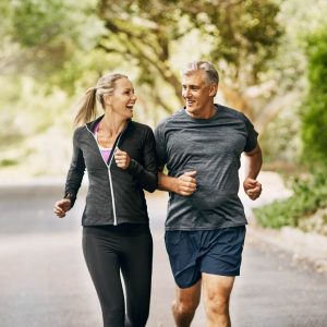 COUPLE RUNNING